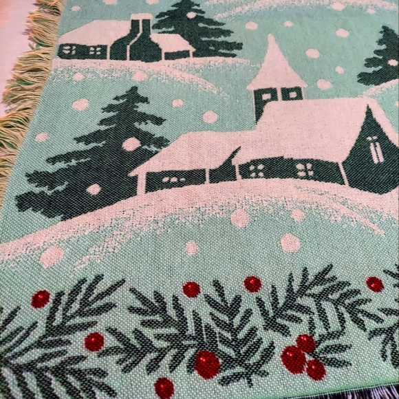 Reversible Vintage Woven Fringed Holiday Tapestry Sofa Blanket Throw - Picture 8 of 10